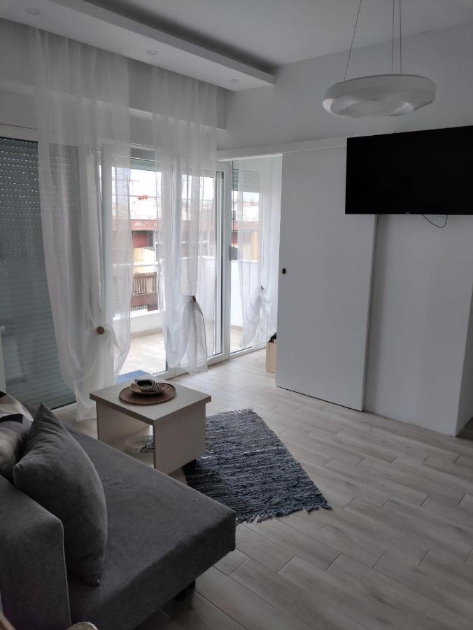 Mago Apartments Nea Kallikrateia Экстерьер фото