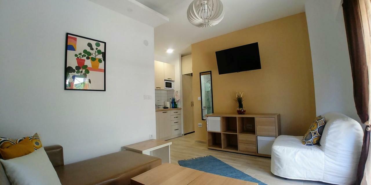 Mago Apartments Nea Kallikrateia Экстерьер фото